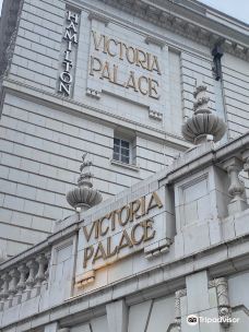 维多利亚皇宫剧院-伦敦