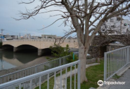 Madanbashi Remains景点图片