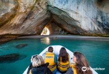 Hahei Explorer Cathedral Cove Boat Tour景点图片