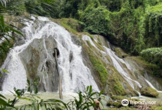 Pulacan Falls景点图片
