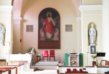 Holy Comforter Roman Catholic Church景点图片