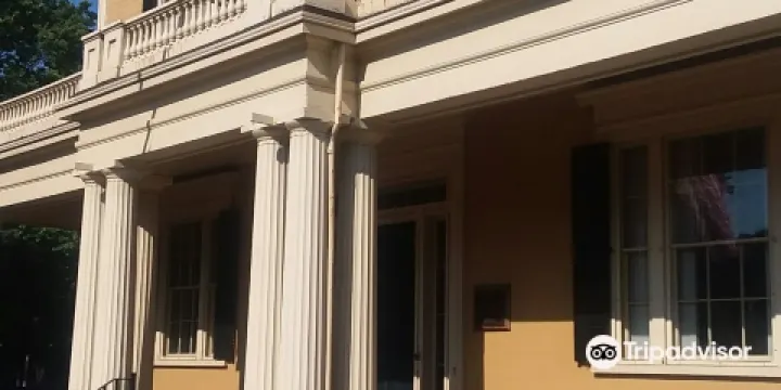 Rotch-Jones-Duff House and Garden Museum