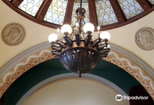 Landmark Center景点图片