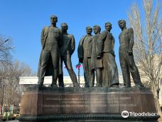 Monument to Dagistan Fighters for the Soviet Regime-马哈奇卡拉