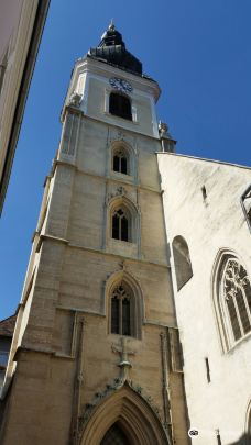 Katholic Pfarrkirche Hl. Nikolaus-多瑙河畔克雷姆斯