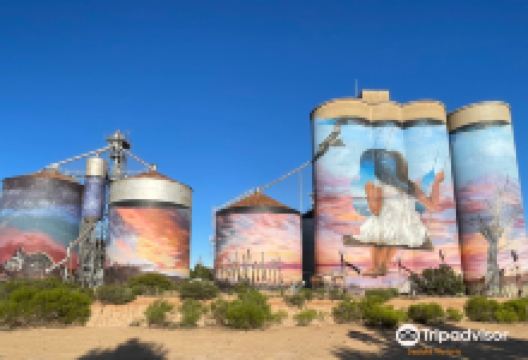 GrainCorp Lascelles Silo Art景点图片
