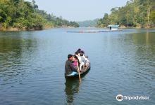 Dumboor Lake景点图片