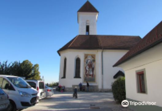 Pungert With Two Towers and the Church景点图片