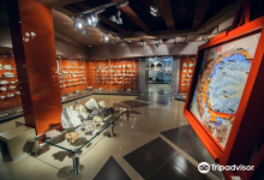 Museum and Exhibition Center Apatite景点图片