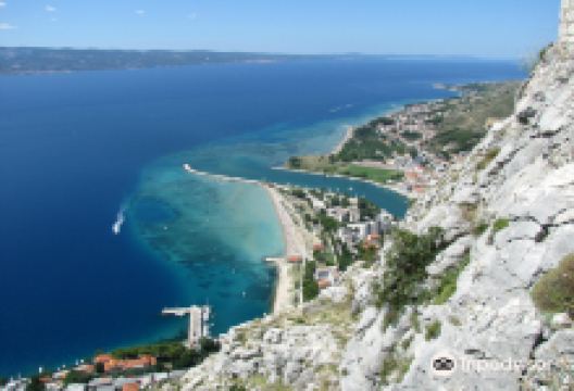 Starigrad Fortress景点图片