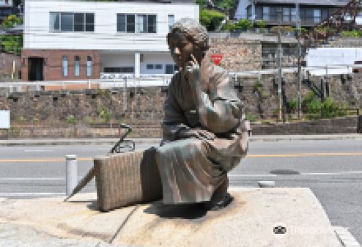 林芙美子像景点图片