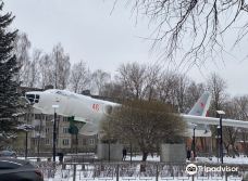 Monument-Airplane Tu-16-斯摩棱斯克
