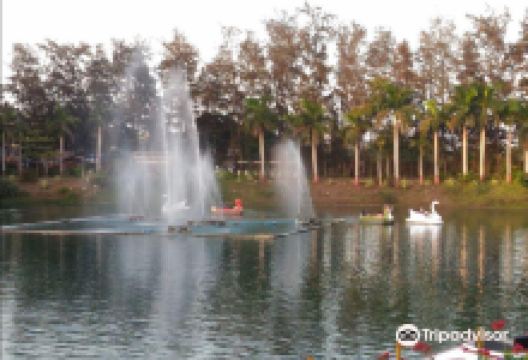 Mirasol Lake Garden景点图片