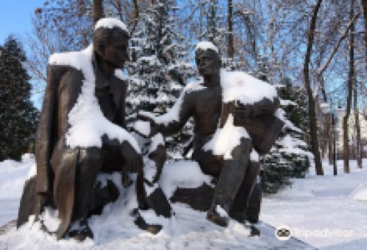 Monument to Aleksandr Tvardovskiy and Vasiliy Tyorkin景点图片