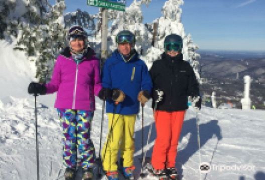 Aspen East Ski Shop & Surf the Earth Snowboards购物图片