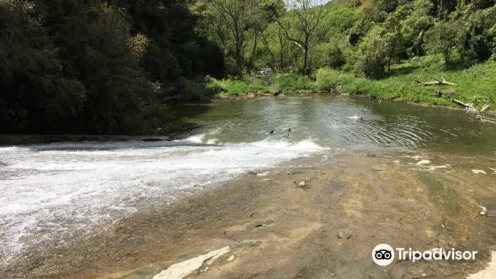 Rere Rockslides