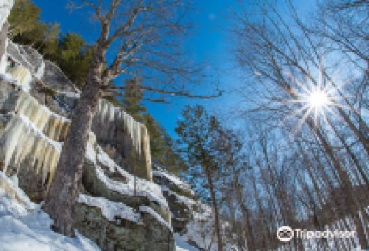 Parc d'escalade de la montagne d'Argent景点图片