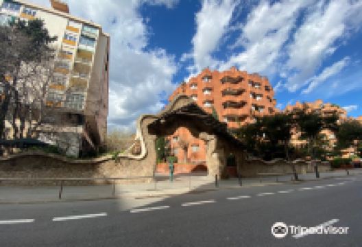 Portal Miralles景点图片