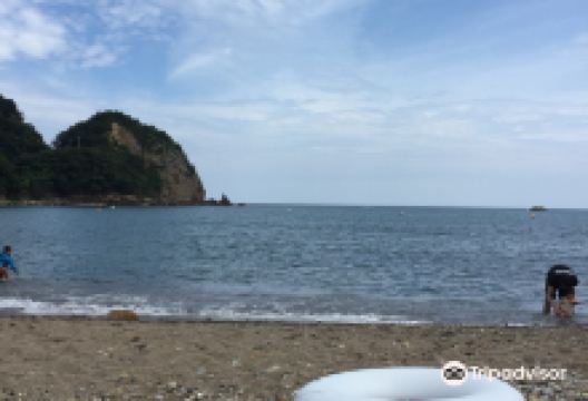 Tomari Beach Parking Lot景点图片