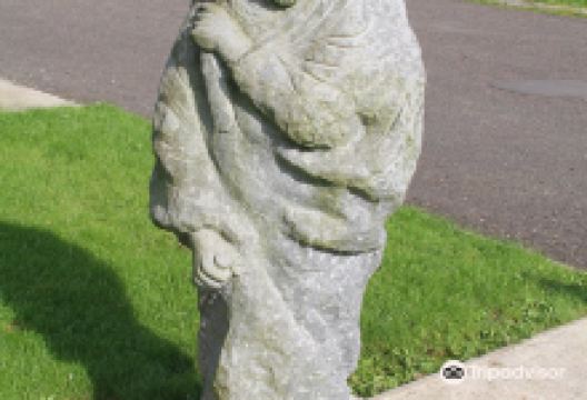 Cushy Glen Statue景点图片