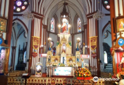 耶稣圣心圣殿景点图片