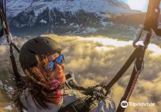 Paragliding Jungfrau (Top of Paragliding)-格林德瓦