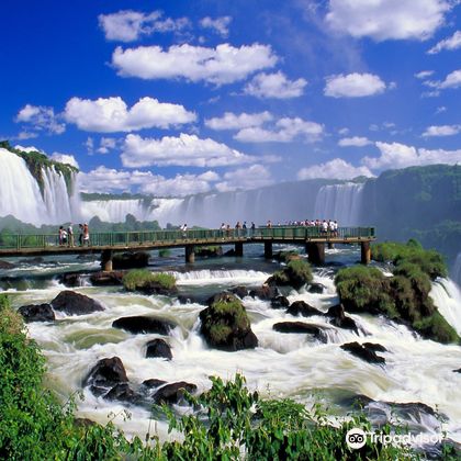 伊瓜苏国家公园（阿根廷）+一眼望三国+阿根廷伊瓜苏大瀑布一日游