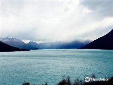 阿根廷湖-阿根廷湖县