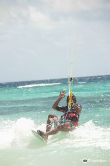 Maafushi Dive & Water Sports.-马富施