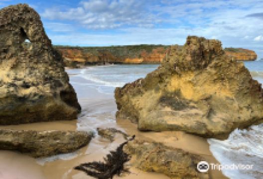 Bay of Martyrs景点图片