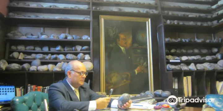 Javier Cabrera Scientific Museum