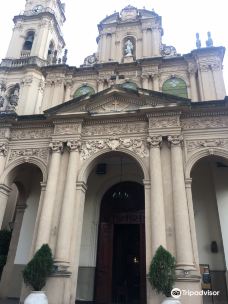 Basilica de San Francisco y Museo de Arte Sacro-胡胡伊