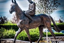 Arkle Memorial Statue景点图片