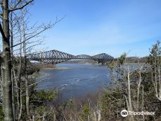Quebec Bridge-布卢梅瑙