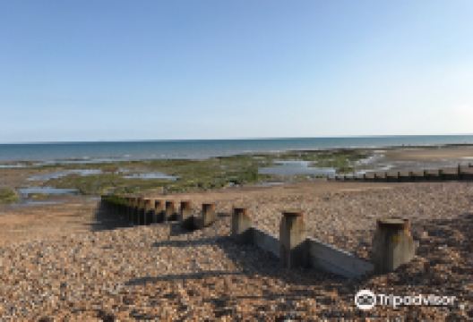 Pett Level Beach景点图片