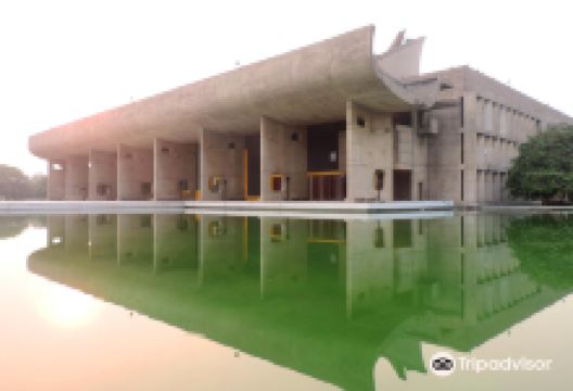 Palace of Assembly景点图片