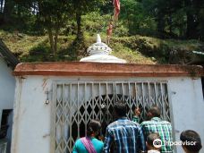 Patal Bhuvaneshwar Cave Temple-Patal Bhuvaneshwar