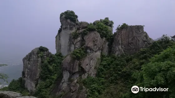 松岩山