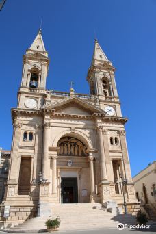 Parrocchia Santuario Basilica S.S. Cosma E Damiano-阿尔贝罗贝洛