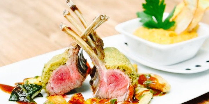 Angusta Grill & More餐厅图片