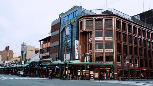 Hanamikoji