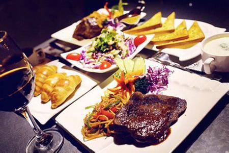 George's On The Town餐厅图片