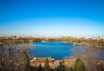 北京恭王府+北海公园+什刹海半日游【含门票导游深度讲解】【[优选商家]我们不与同行比价格，我们只与同行拼品质，让你物超所值。全程纯玩团无任何隐形消费。】