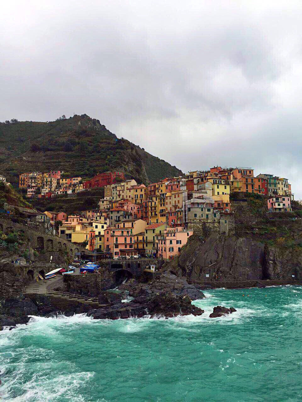 阴雨中的童话世界-意大利五渔村