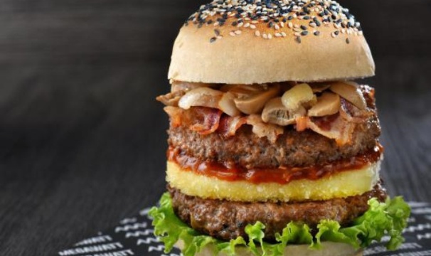 Megawatt Pizza & Steak餐厅图片