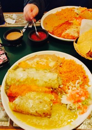 Piramides Mexican Restaurant餐厅图片