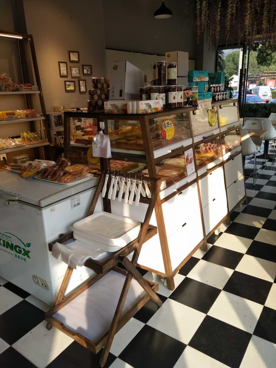 一鸣真鲜奶吧(长治路店)