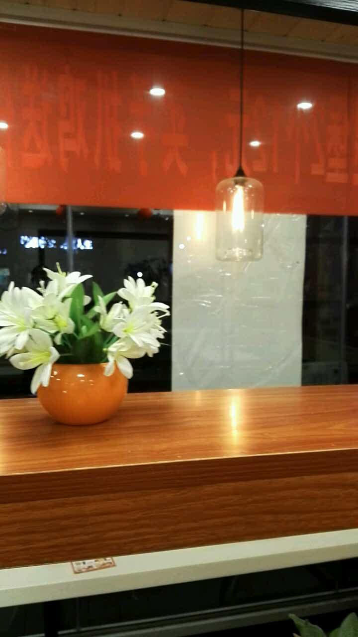 华莱士·全鸡汉堡(盛海店)