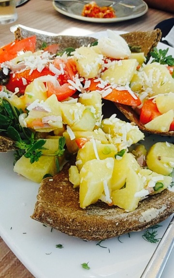 Ta Kalytera餐厅图片