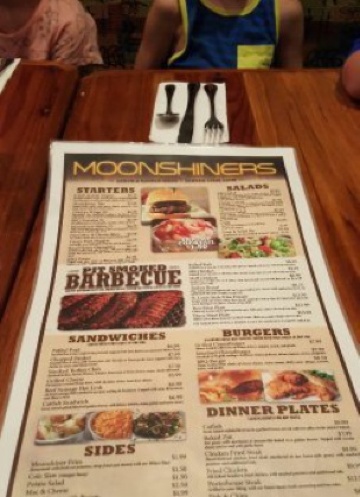 Moonshiners餐厅图片